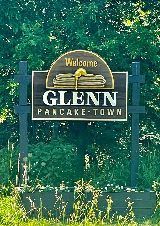Fennville The Charming Glenn Cottage! Walk To Lake Michigan! מראה חיצוני תמונה