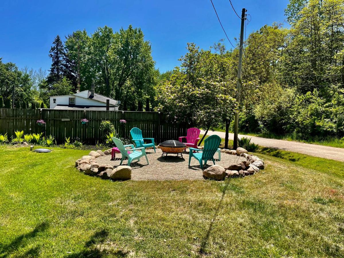 Fennville The Charming Glenn Cottage! Walk To Lake Michigan! מראה חיצוני תמונה